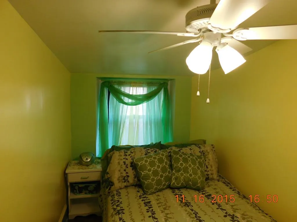 דירה מלון ניו יורק Debbie'S Place ארצות הברית